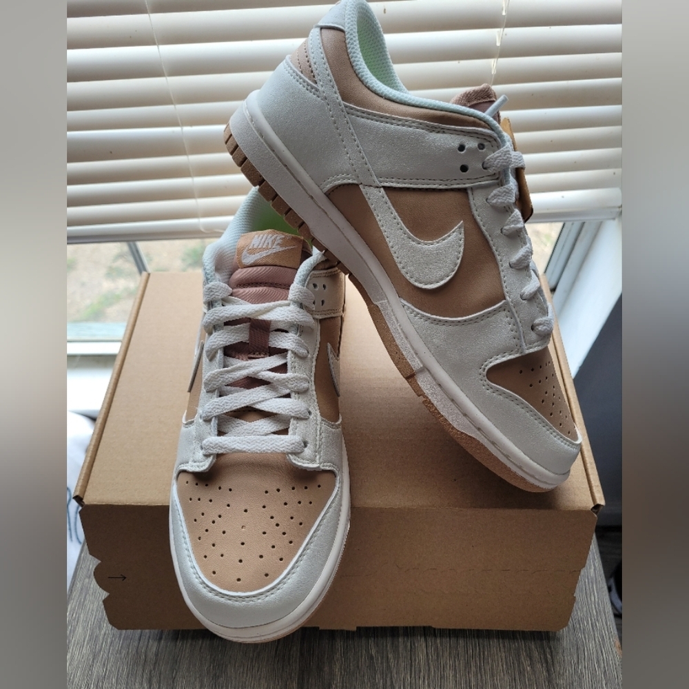 Nike Beige and White Women's Sneakers